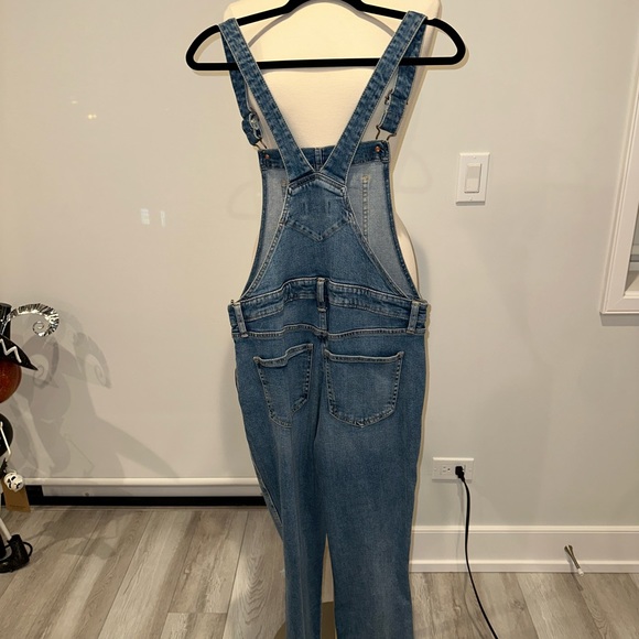 Old Navy Jean Jumpsuit with ripped knees - Picture 4 of 4